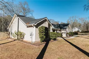 145 Beau Brook Ln, Sharpsburg, GA 30277 - Photo 17