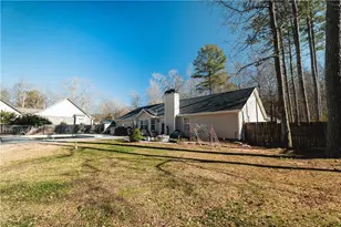 145 Beau Brook Ln, Sharpsburg, GA 30277 - Photo 13