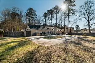 145 Beau Brook Ln, Sharpsburg, GA 30277 - Photo 11