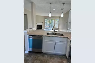 2365 Overland Court, Snellville, GA 30039 - Photo 5