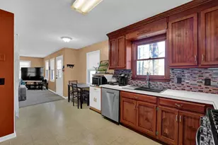 1029 Laurel Lake Dr, Ball Ground, GA 30107 - Photo 9