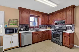 1029 Laurel Lake Dr, Ball Ground, GA 30107 - Photo 11