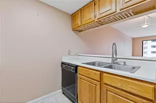 3481 Lakeside Dr NE, Atlanta, GA 30326 - Photo 5