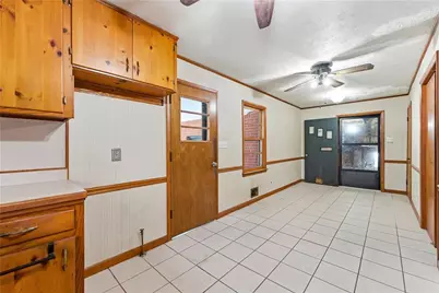 129 E Mimosa Drive, Jonesboro, GA 30236 - Photo 11