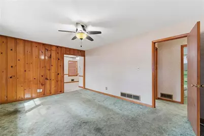 129 E Mimosa Drive, Jonesboro, GA 30236 - Photo 3