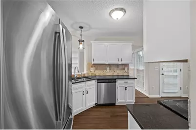 703 Players Court, Woodstock, GA 30189 - Photo 5