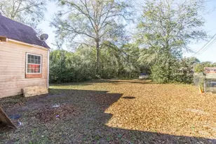 896 Roseview Dr, Macon, GA 31217 - Photo 9