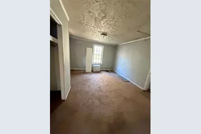 109 Barnesville Avenue, Barnesville, GA 30204 - Photo 7