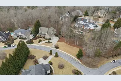 200 Pembrook Place, Roswell, GA 30075 - Photo 3