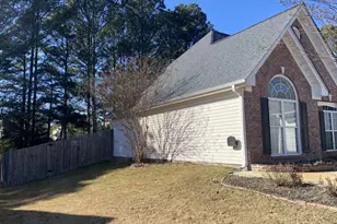 2935 Meadow Gate Way, Loganville, GA 30052 - Photo 3