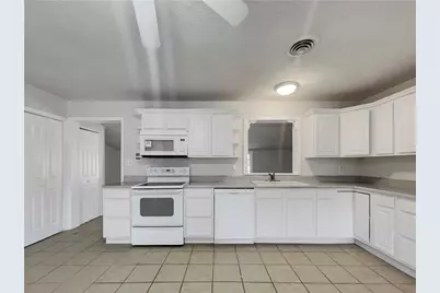 225 Griffin Park Road, Griffin, GA 30223 - Photo 13