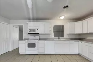 225 Griffin Park Rd, Griffin, GA 30223 - Photo 13