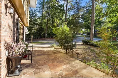 2731 Brackenwood Drive, Snellville, GA 30039 - Photo 7