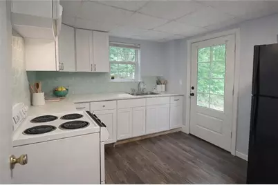 6305 Eidson Drive, Cumming, GA 30041 - Photo 9