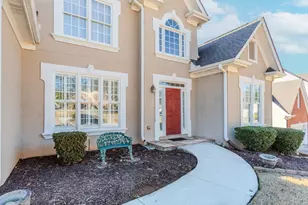 375 Sweet Ivy Ln, Lawrenceville, GA 30043 - Photo 5