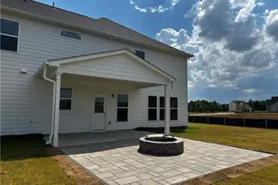 363 Aidens Blf, Hoschton, GA 30548 - Photo 3