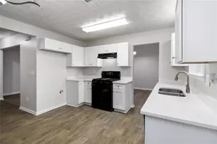 4835 Haymarket Trail, Decatur, GA 30035 - Photo 11