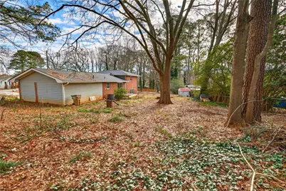 239 Andrea Circle NW, Lilburn, GA 30047 - Photo 35