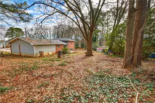 239 Andrea Cir NW, Lilburn, GA 30047 - Photo 35