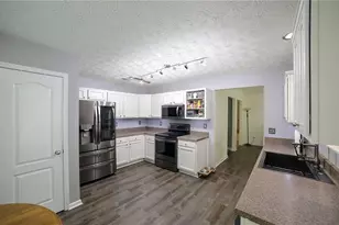 250 Anniston Dr, Athens, GA 30607 - Photo 11