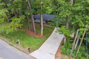 1542 Lavista Rd, Atlanta, GA 30329 - Photo 41