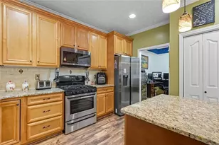 95 Tyler Woods Dr, Sharpsburg, GA 30277 - Photo 9