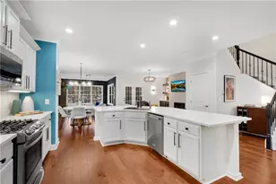 12825 Doe Dr, Alpharetta, GA 30004 - Photo 13