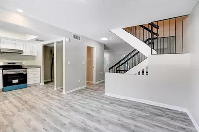 7325 Cardigan Circle, Atlanta, GA 30328 - Photo 11