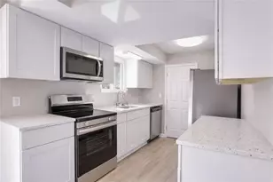 3989 Darryl Ln, Gainesville, GA 30506 - Photo 3