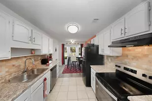 8053 Woodlake Dr, Riverdale, GA 30274 - Photo 9