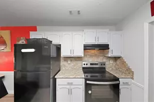 8053 Woodlake Dr, Riverdale, GA 30274 - Photo 11