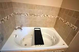 649 Crest Dr, Lawrenceville, GA 30046 - Photo 9