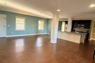 649 Crest Dr, Lawrenceville, GA 30046 - Photo 13