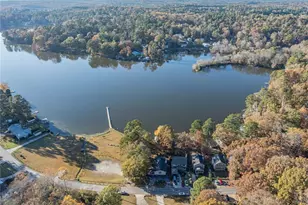 8704 Lake Dr, Snellville, GA 30039 - Photo 9