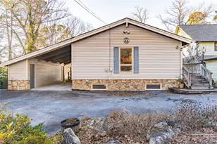 8704 Lake Dr, Snellville, GA 30039 - Photo 15