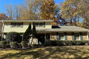 1300 Northshore Dr, Roswell, GA 30076 - Photo 1