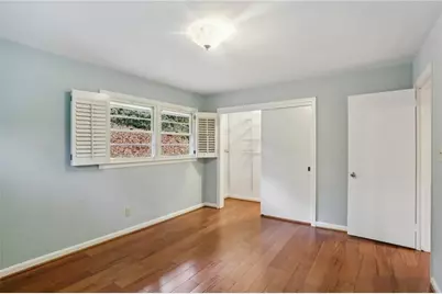 2556 Defoors Ferry Road NW, Atlanta, GA 30318 - Photo 15