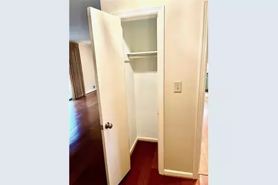 2556 Defoors Ferry Road NW, Atlanta, GA 30318 - Photo 19