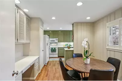 2556 Defoors Ferry Road NW, Atlanta, GA 30318 - Photo 3