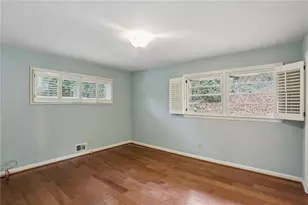 2556 Defoors Ferry Rd NW, Atlanta, GA 30318 - Photo 13