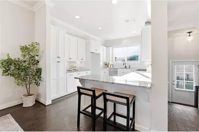 318 Lantana Lane, Woodstock, GA 30188 - Photo 5