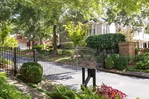 215 Woodchase Close NE, Atlanta, GA 30319 - Photo 53