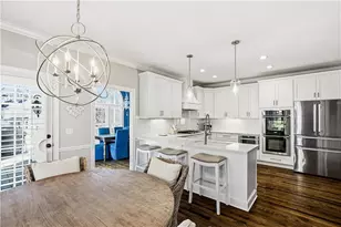 215 Woodchase Close NE, Atlanta, GA 30319 - Photo 11