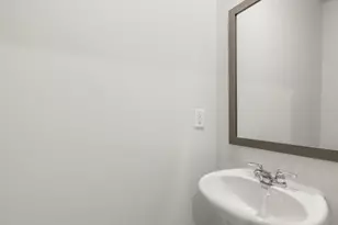 6017 Airedale Dr, Union City, GA 30213 - Photo 9