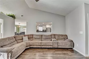 1318 Cascade View Dr, Grayson, GA 30017 - Photo 5