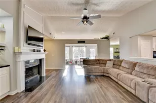 1318 Cascade View Dr, Grayson, GA 30017 - Photo 3