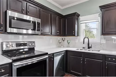 589 Whitaker Street NW, Atlanta, GA 30318 - Photo 13