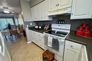 100 Blair Rd, Saint Simons, GA 31522 - Photo 3