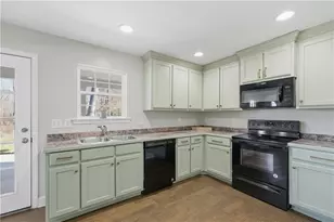 3930 Mabery Rd, Gainesville, GA 30507 - Photo 13