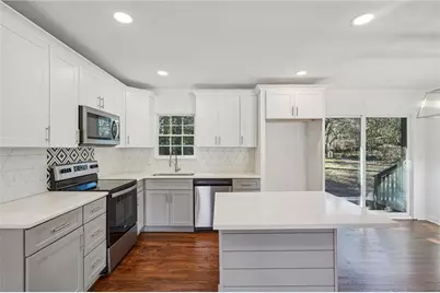 2198 Lower Roswell Road, Marietta, GA 30068 - Photo 9